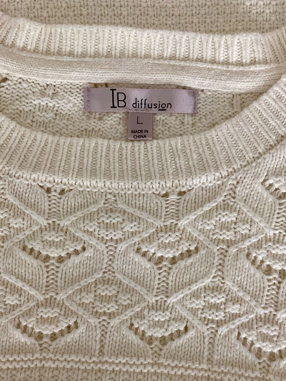I. B. Diffusion Pullover Sweater Ivory Honeycomb Crochet & Scallop Hem Size L - Picture 7 of 12